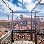 The Lion's House Apt4 *