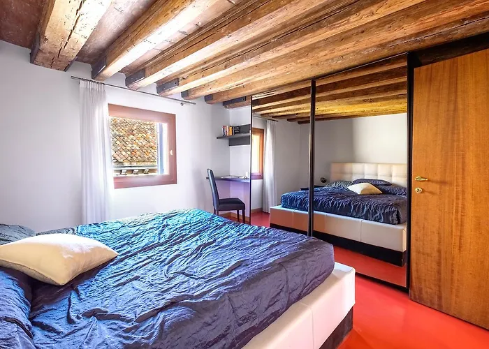 The Lion's House Apt4 아파트